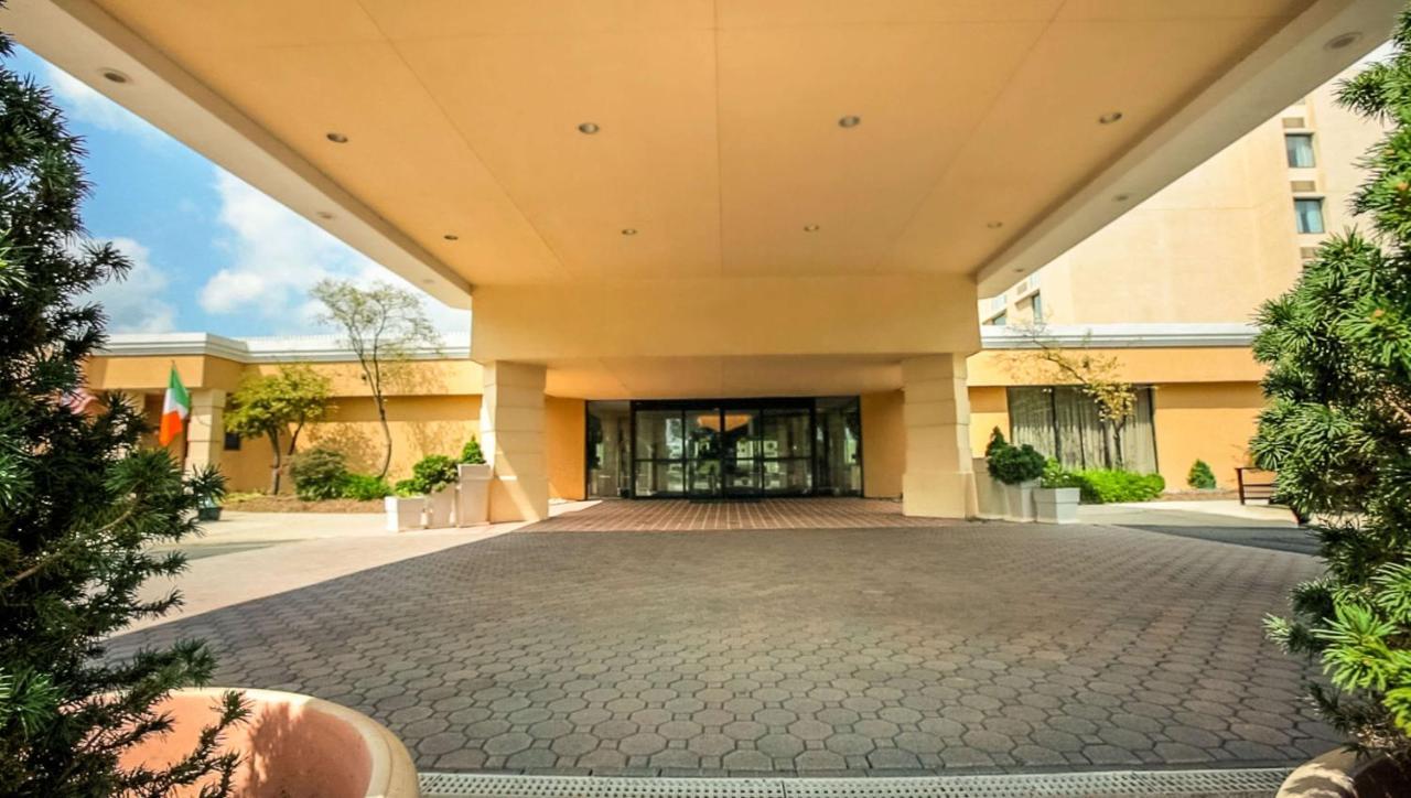 Magnuson Grand & Conference Center Somerset-Bridgewater Екстериор снимка