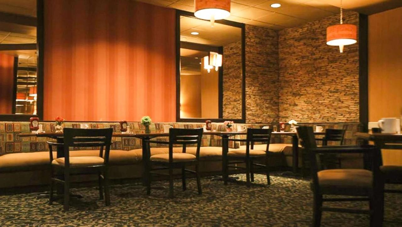 Magnuson Grand & Conference Center Somerset-Bridgewater Екстериор снимка
