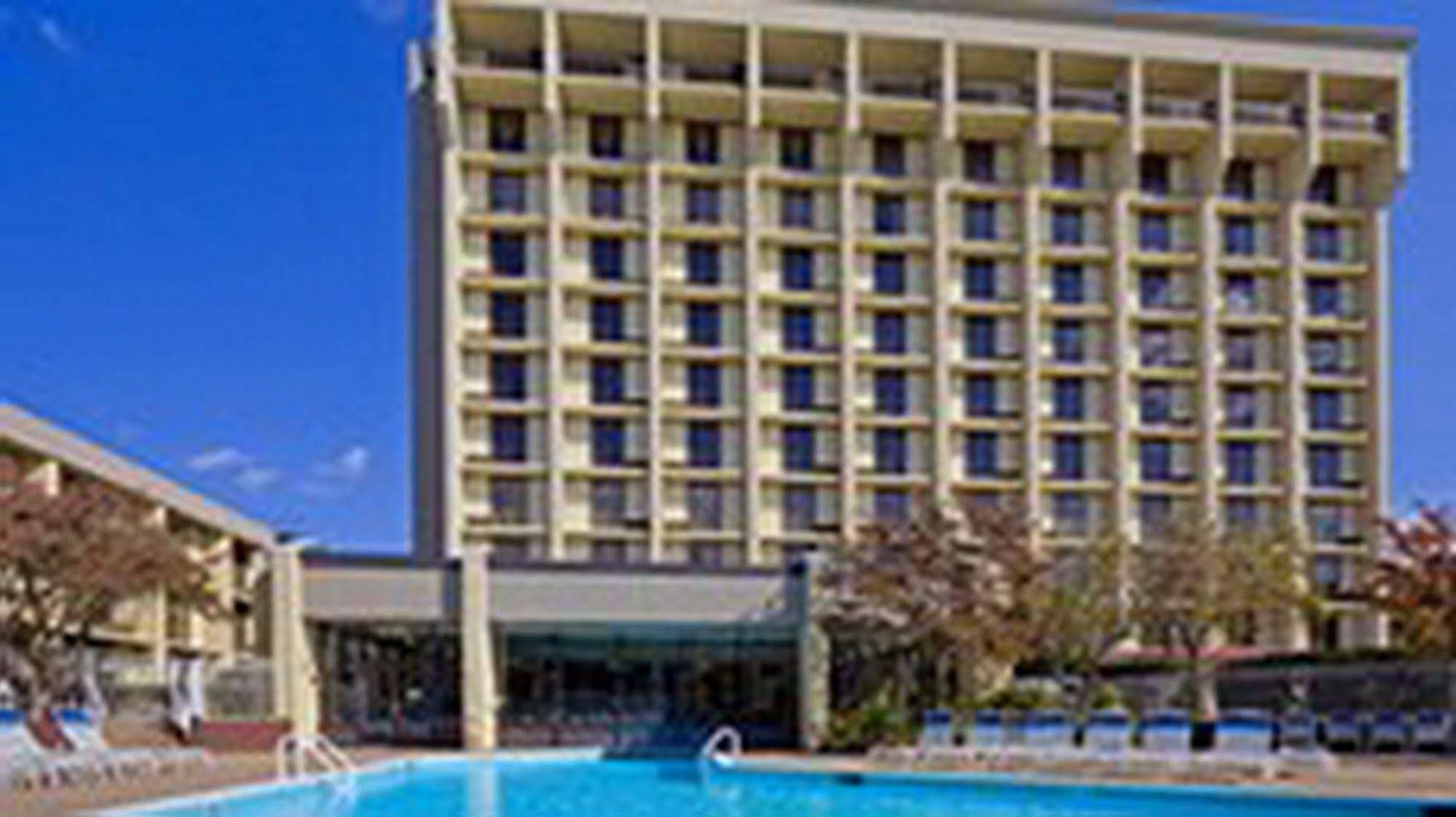 Magnuson Grand & Conference Center Somerset-Bridgewater Екстериор снимка