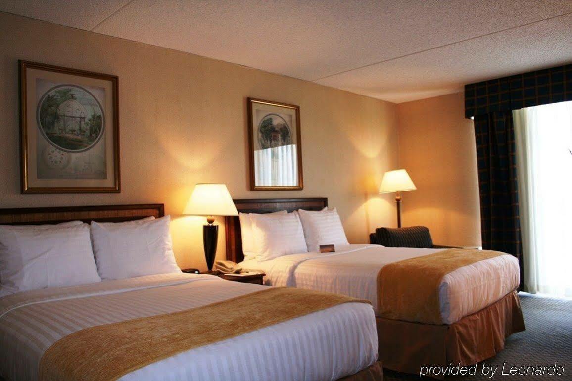 Magnuson Grand & Conference Center Somerset-Bridgewater Екстериор снимка